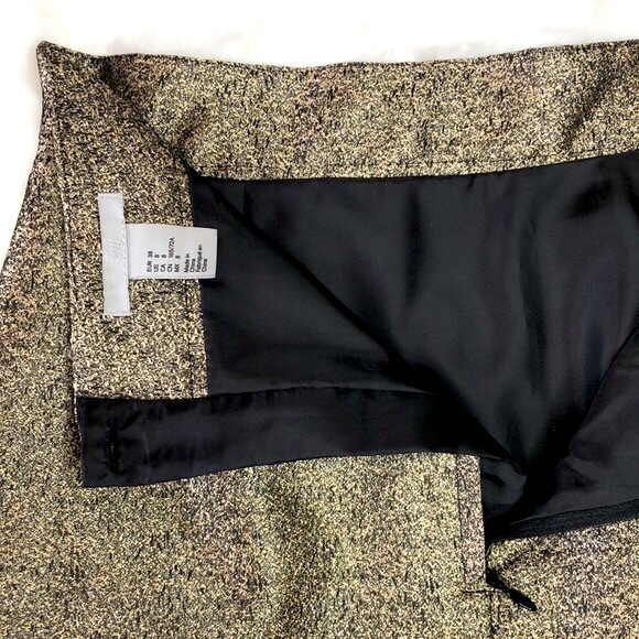 H&M Skirt Gold and Black Metallic Skirt- Size 8- - Picture 4 of 6